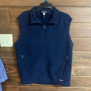 PATAGONIA Large Men’s Navy Blue Vest